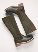 Wasserabweisende, hochgeschnittene Stiefel mit Schaffellfutter