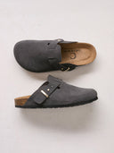 Nieten-Riemchen-Clogs